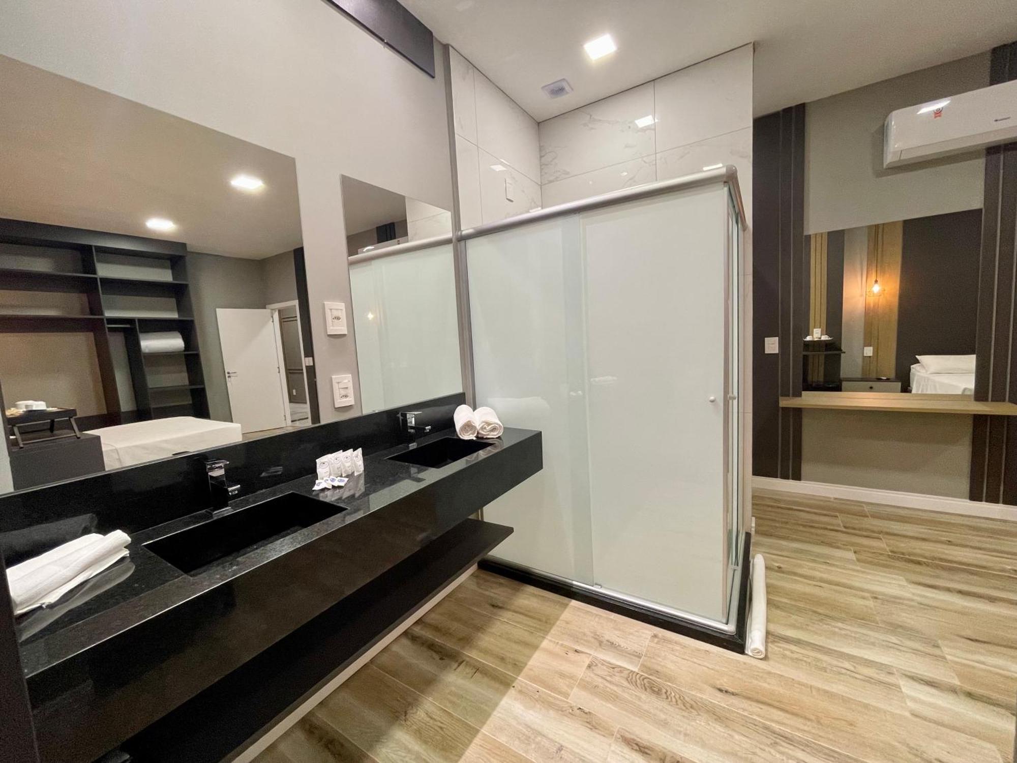 Eleganz Suites Γκραμάντο Εξωτερικό φωτογραφία